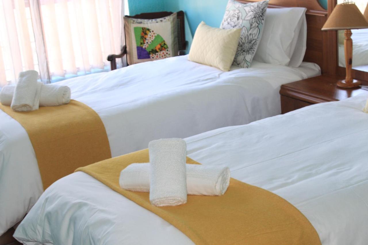 Suzie'S Coffee Shop Accommodation Bellville Ngoại thất bức ảnh