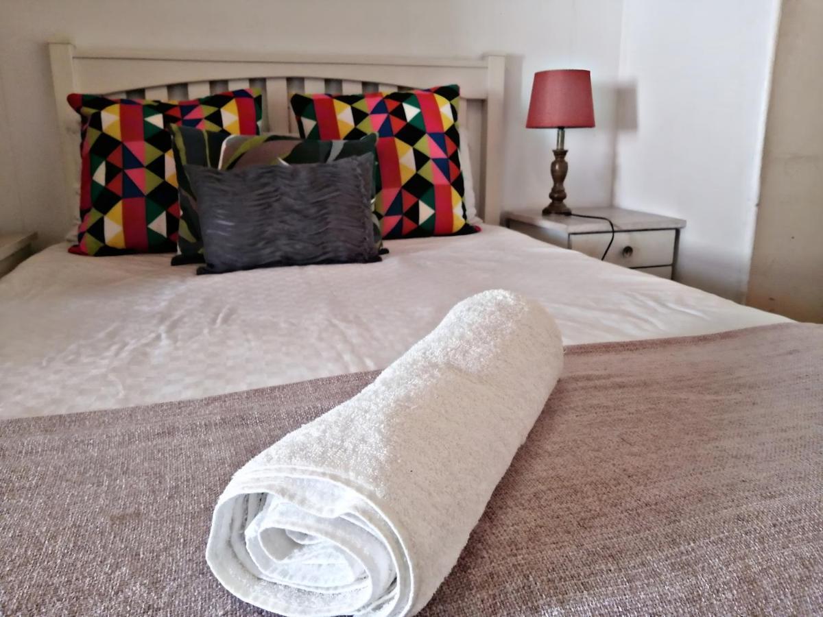 Suzie'S Coffee Shop Accommodation Bellville Ngoại thất bức ảnh